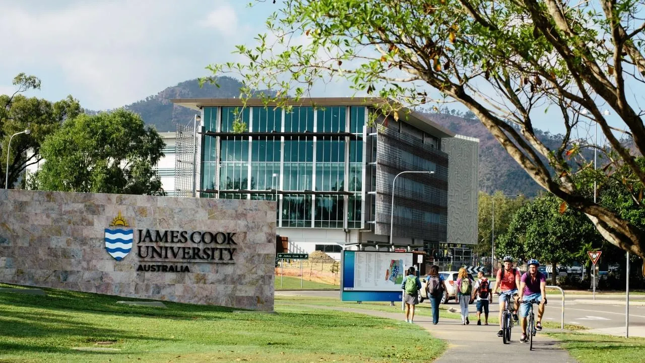 banner James Cook University - Brisbane