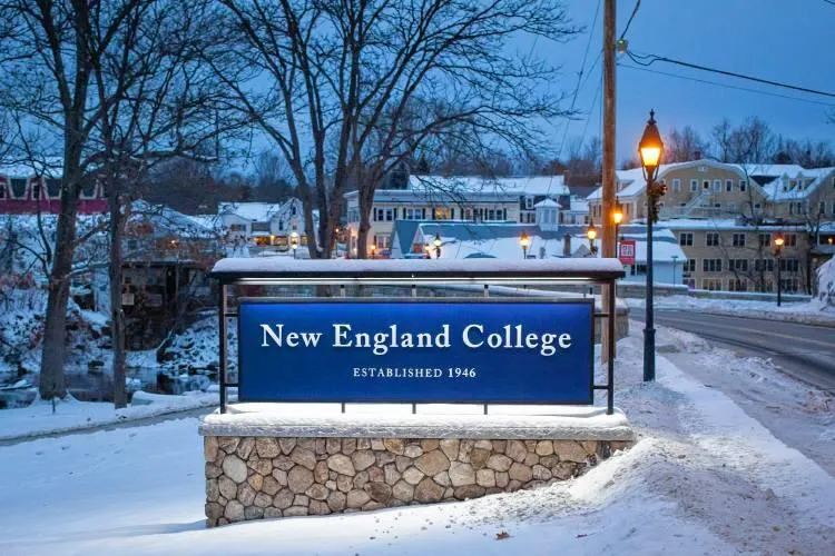 banner New England College