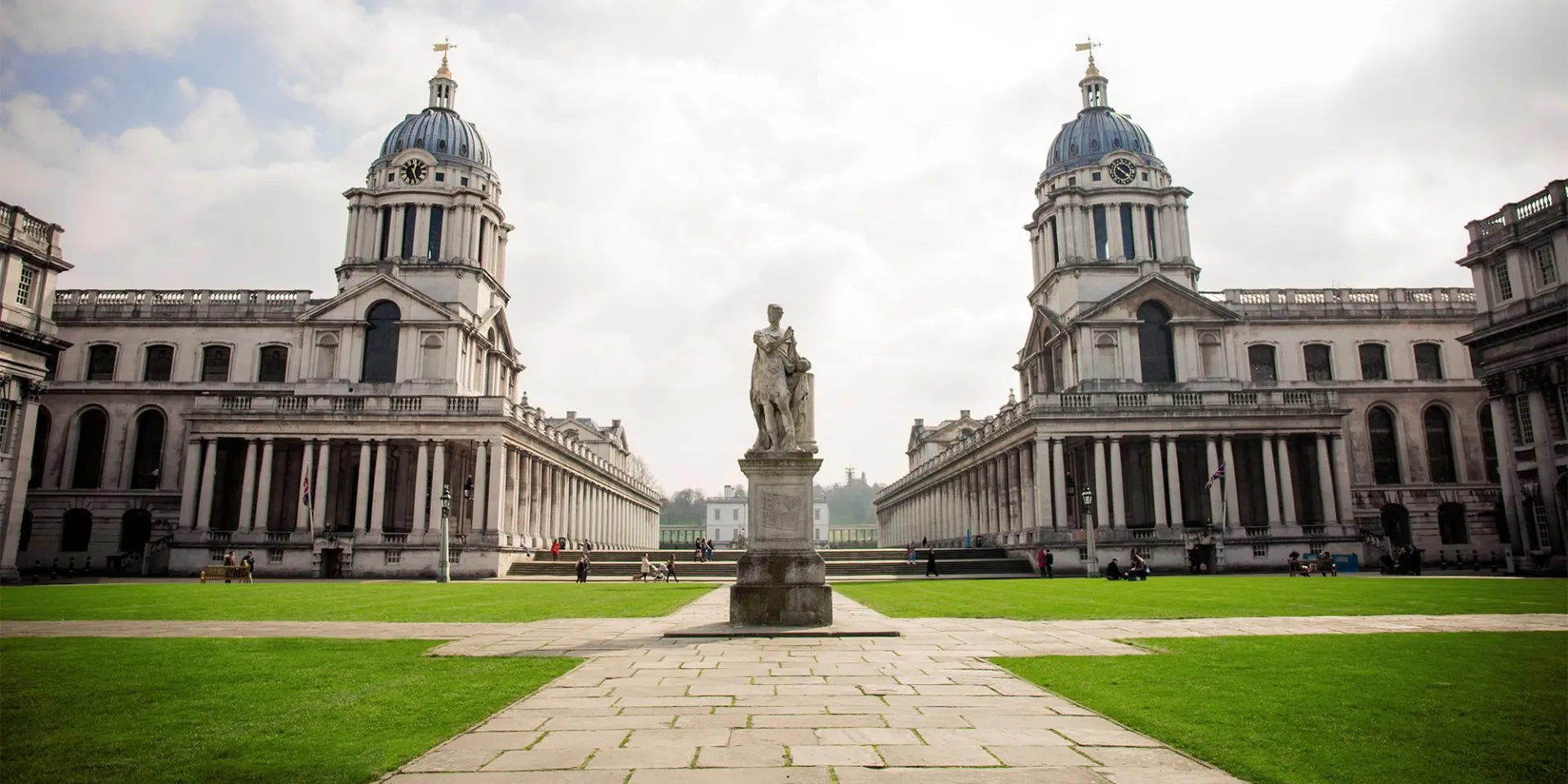 banner University of Greenwich (via University of Greenwich International College)