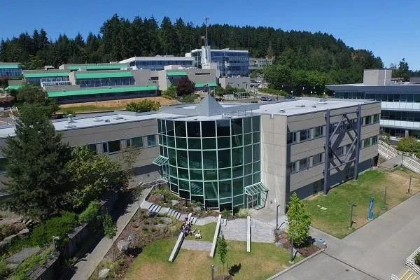 banner Vancouver Island University